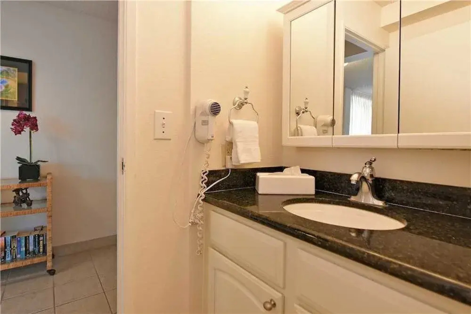 Royal Kahana 1012 by RedAwning