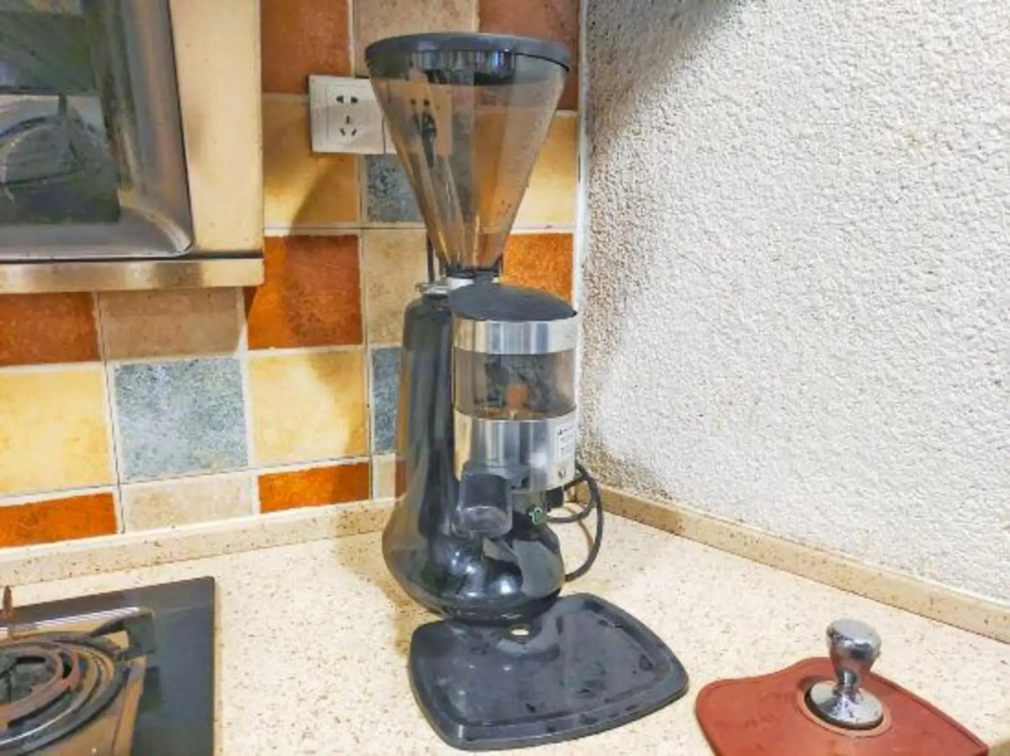 Comma Travel International Youth Hotel