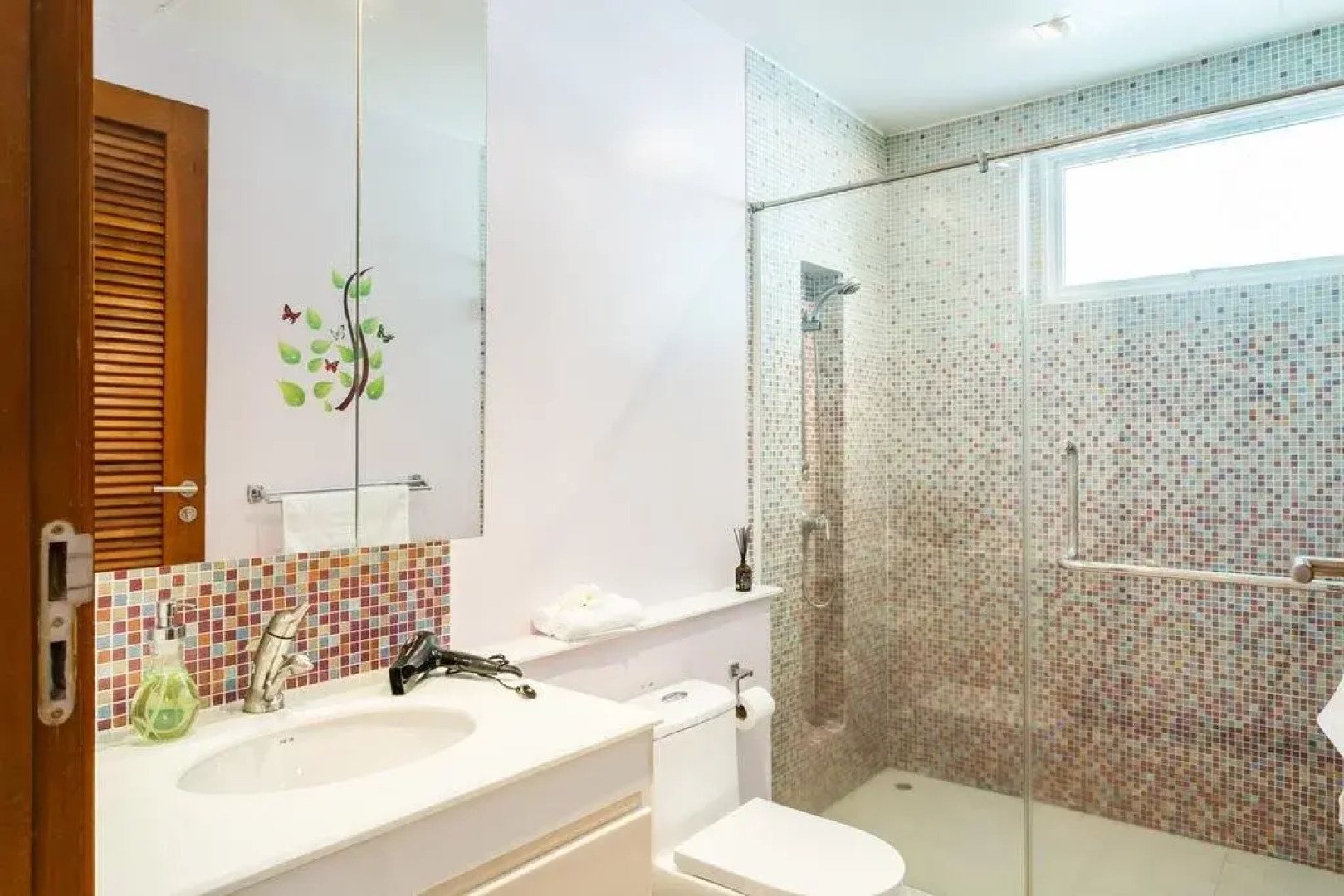 Kyerra Villa by Lofty