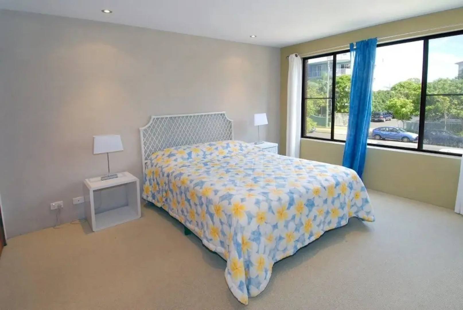 Coronado 9 Apartment