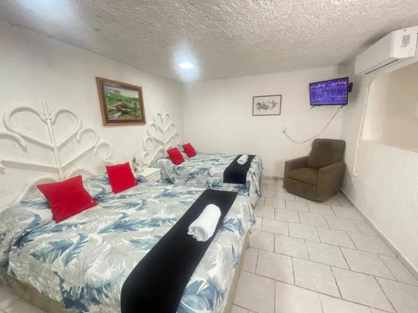 Capital O Farallon Inn