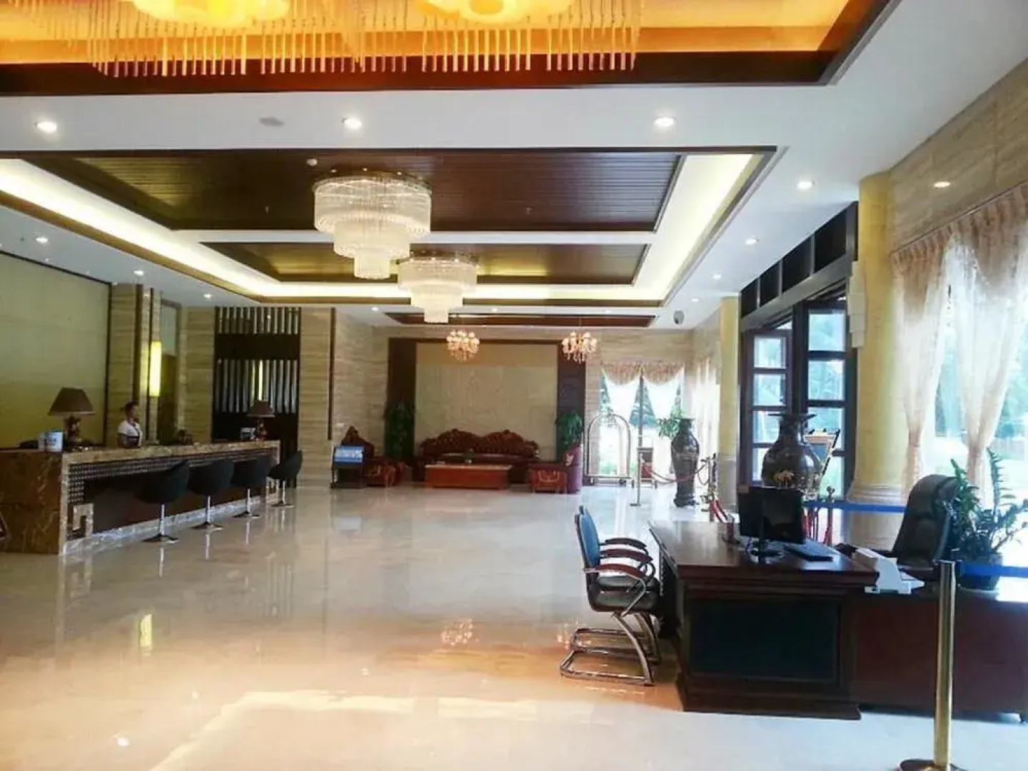 Coconut Grove Herton Sea View Hotel
