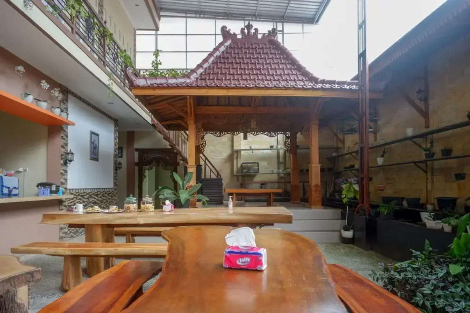 RedDoorz near Terminal Mendolo Wonosobo