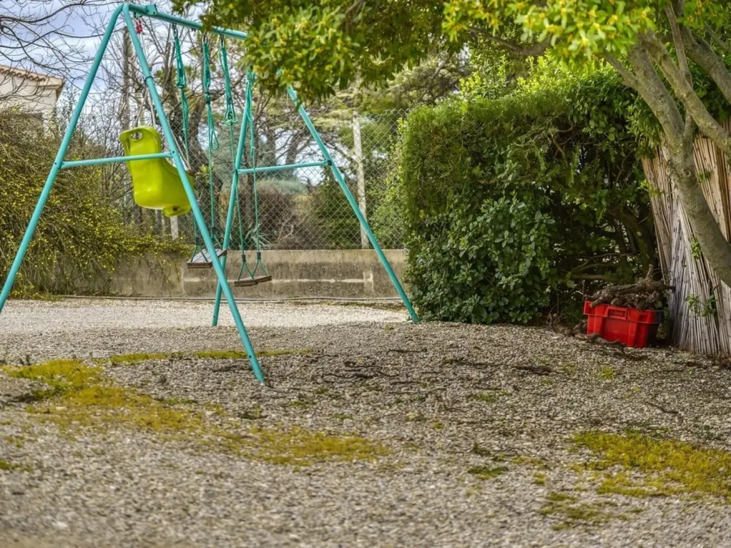 Inviting Holiday Home in Rasteau Near Vaison la Romaine