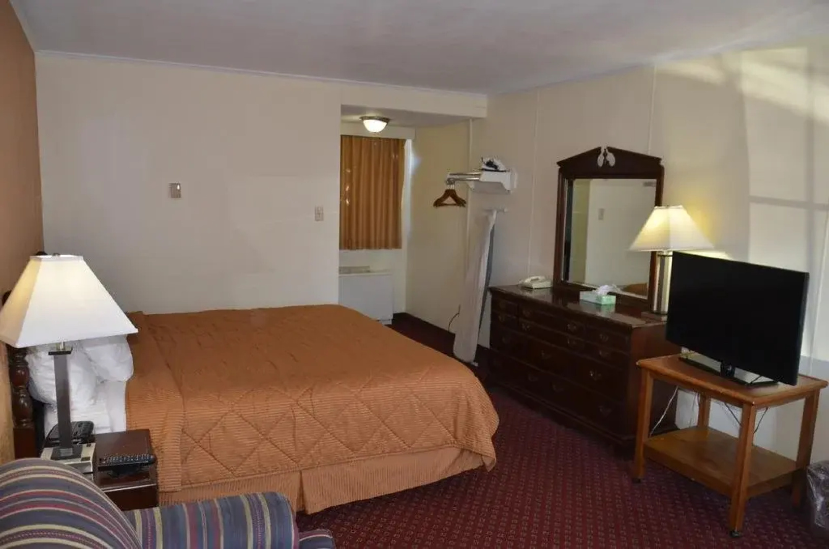 Red Carpet Inn & Suites Ebensburg