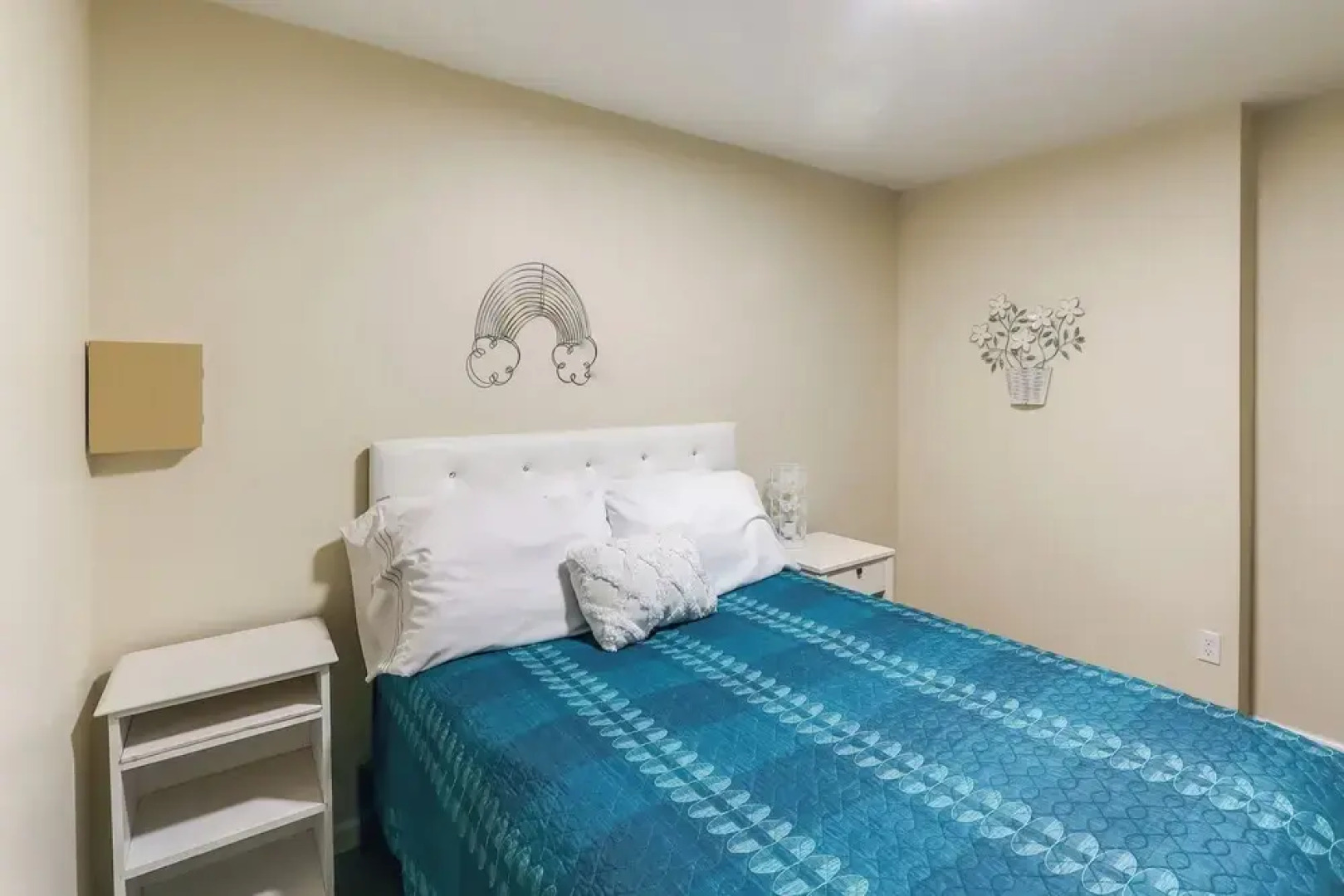 Wichita Townhome w/ Patio: 9 Mi to Downtown!