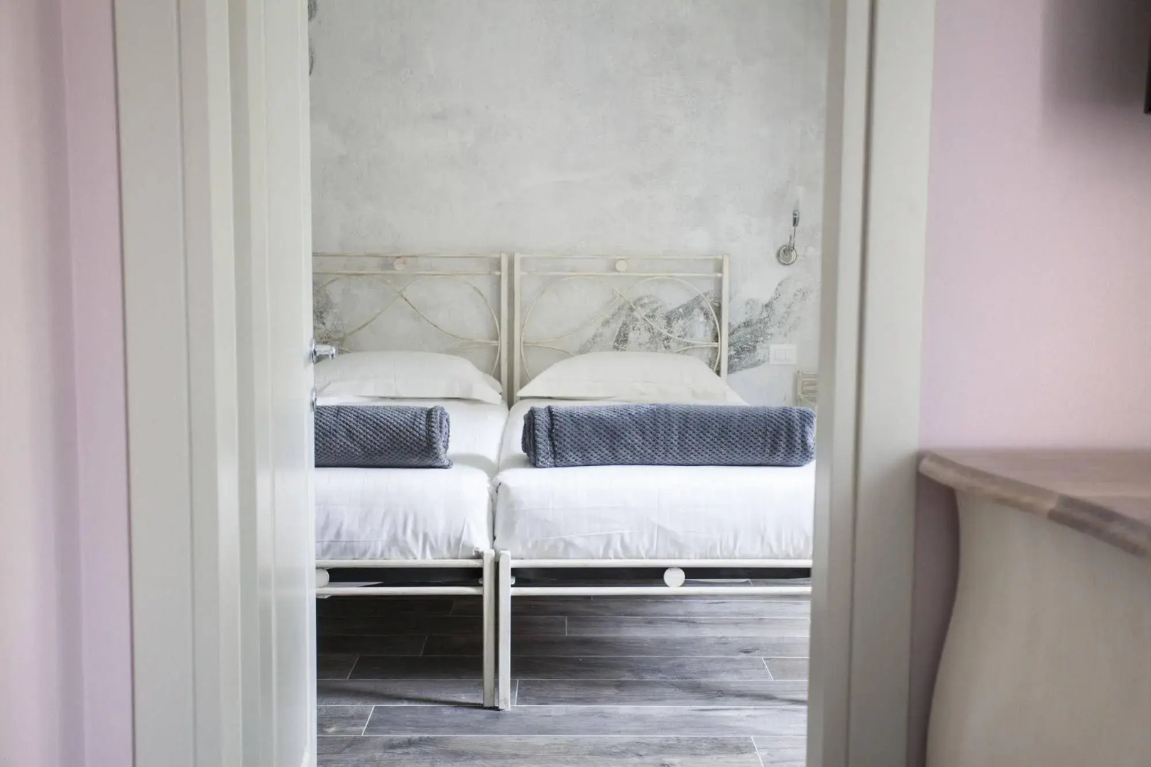 Villa Italia Luxury Suites and Apartments