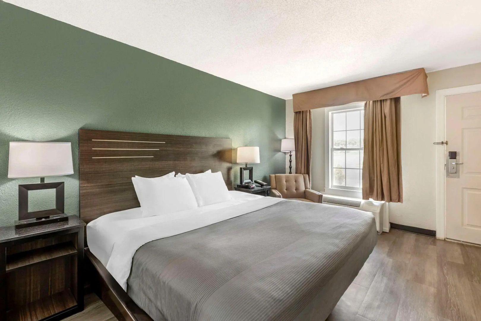 Quality Inn & Suites Santee