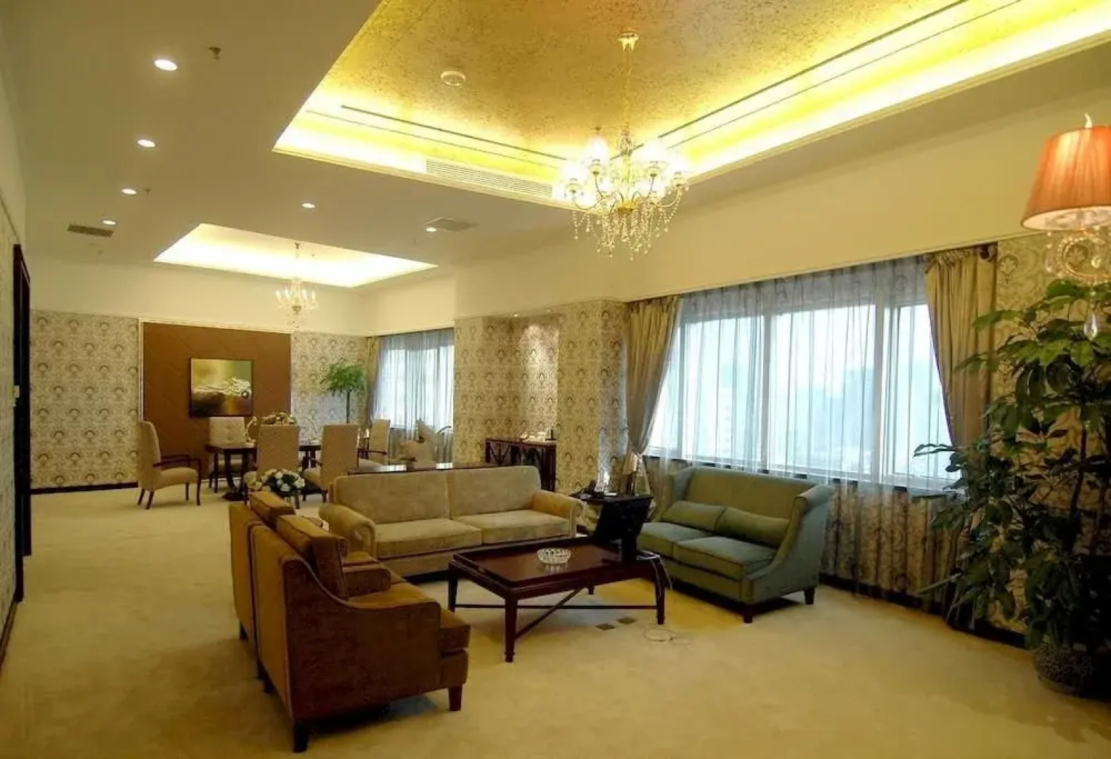 Zhengzhou Weilai Conifer Hotel