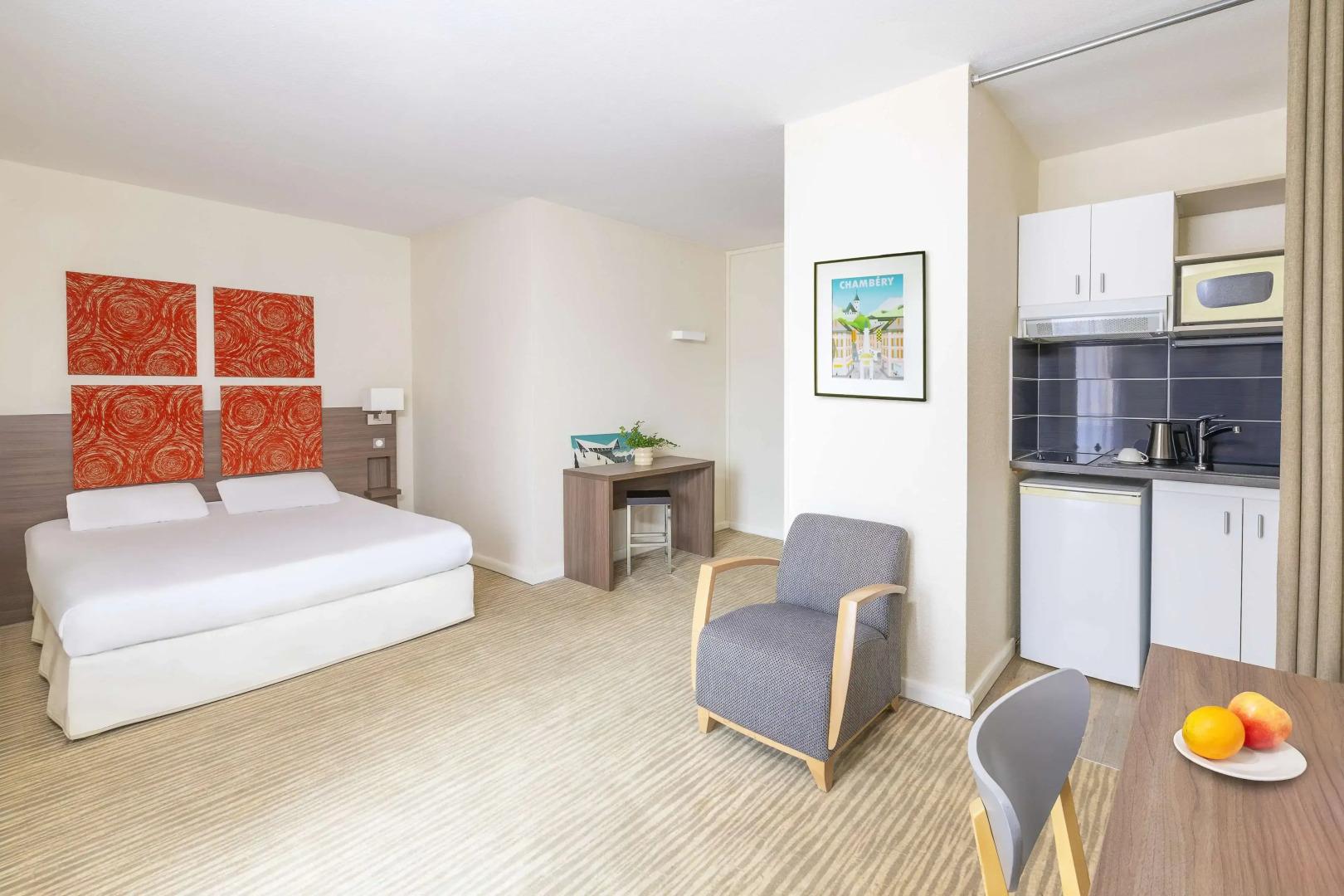 Kyriad Chambery Centre Curial