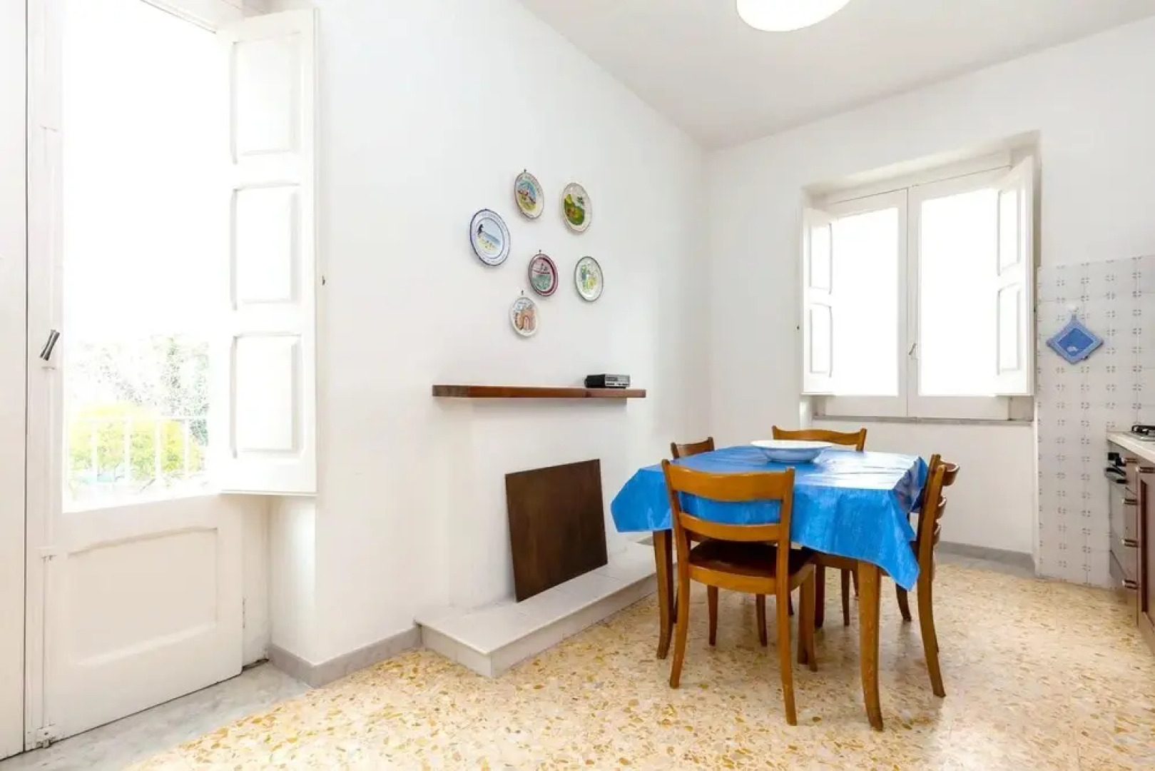 Apartment With 3 Bedrooms in Ceraso, With Wonderful Mountain View, Enclosed Garden and Wifi Near the Beach