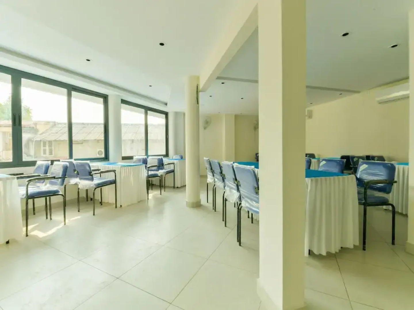 OYO 13221 Calicut Inn