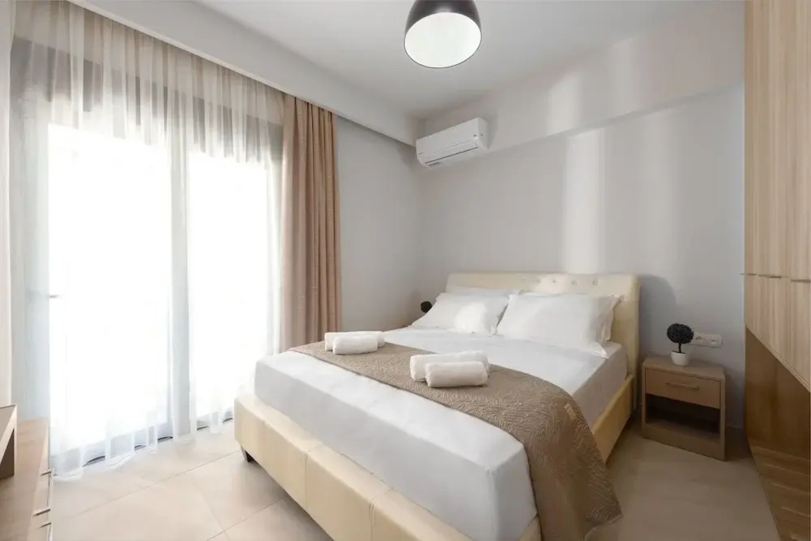 Lardos Luxury Apartments