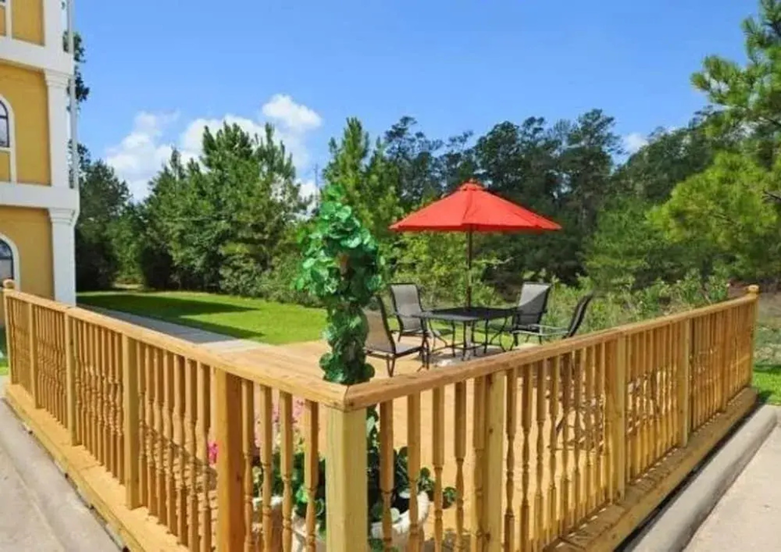 Baymont Inn & Suites by Wyndham The Woodlands