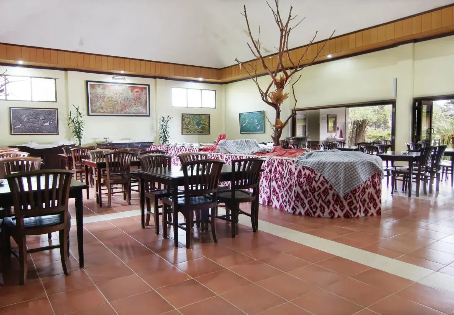 Lembah Sarimas Hotel