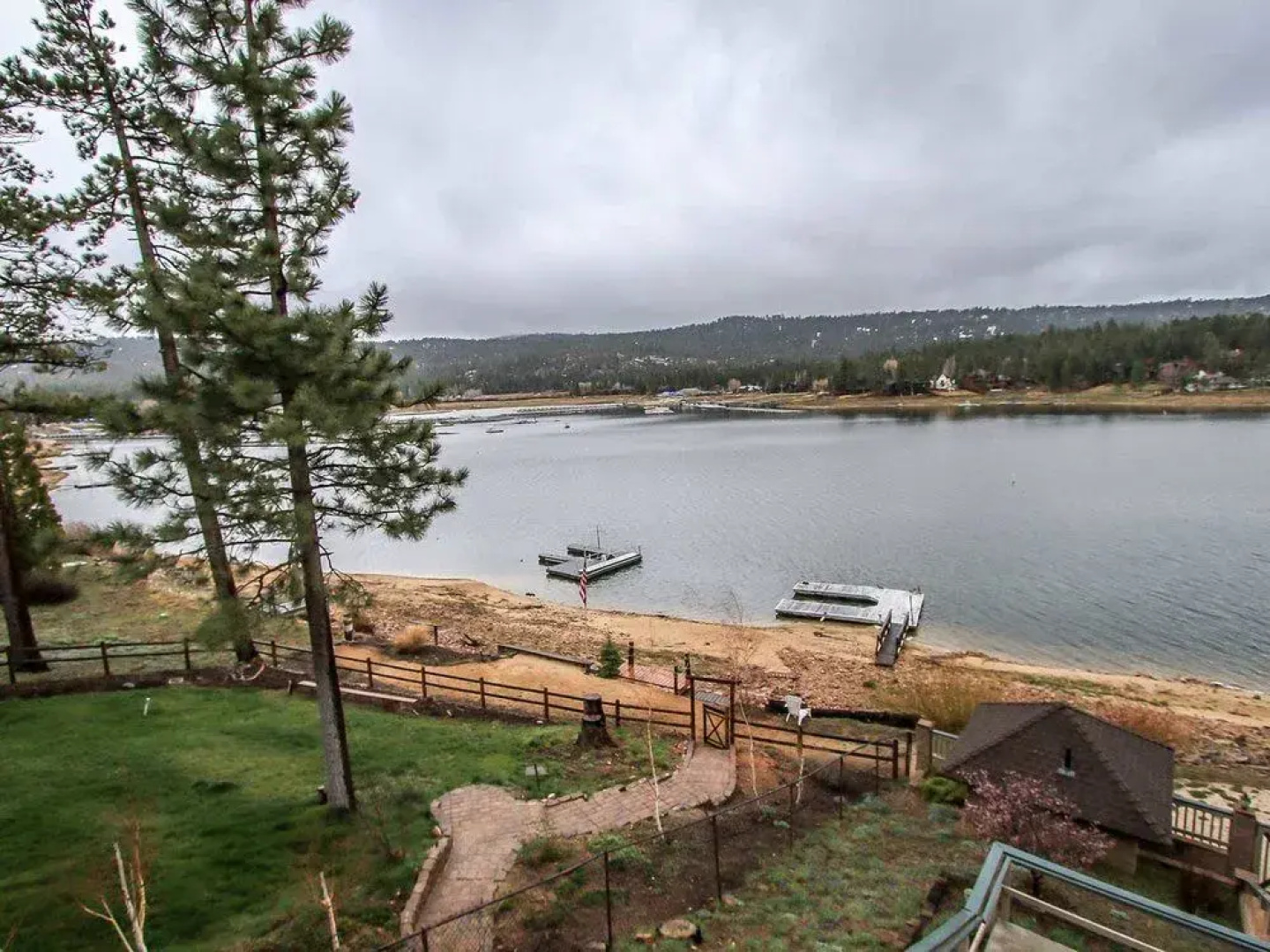 Lakefront Sanctuary #1306