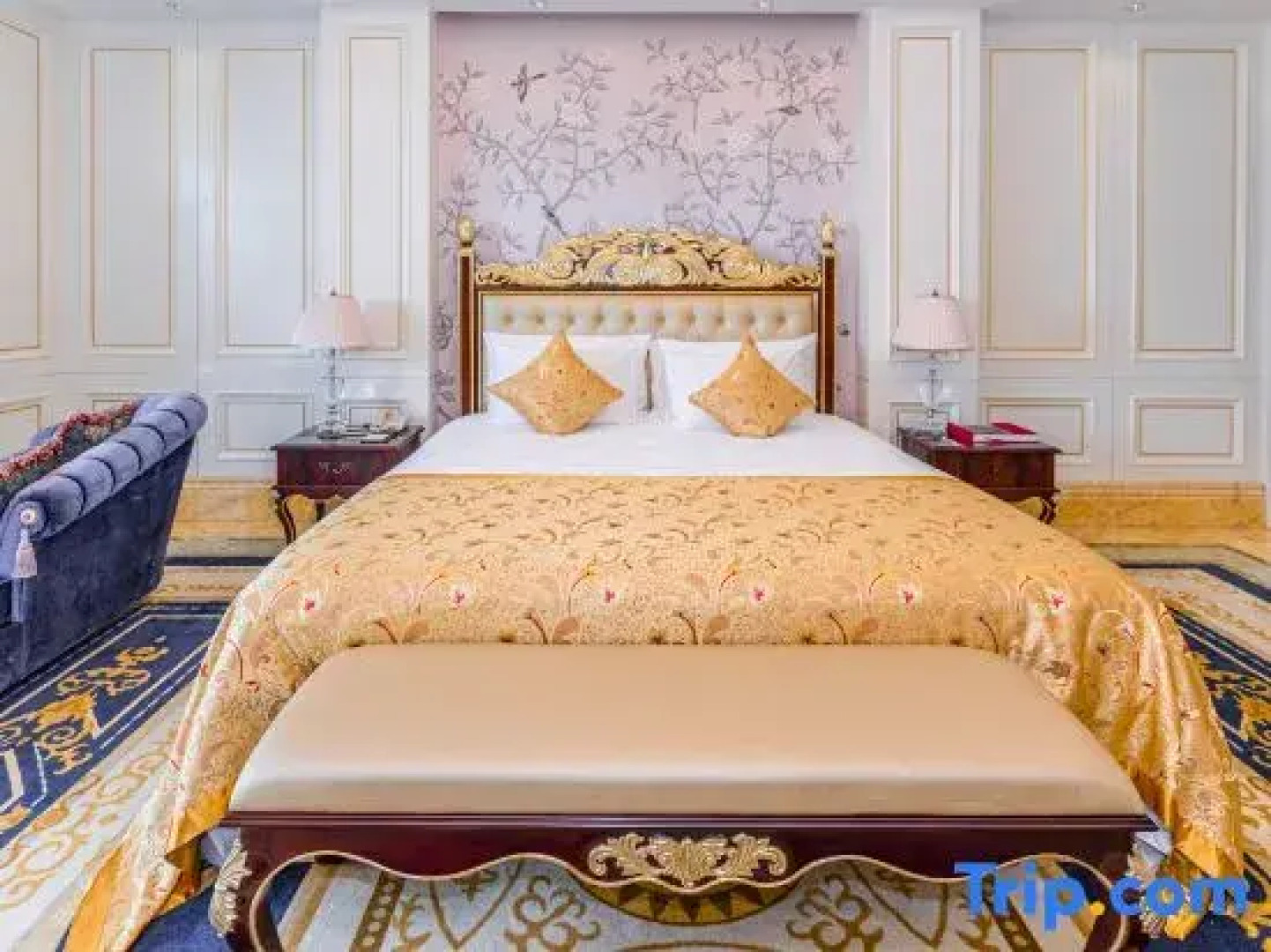 Hubei Culture and Tourism Honglian Lake Hotel