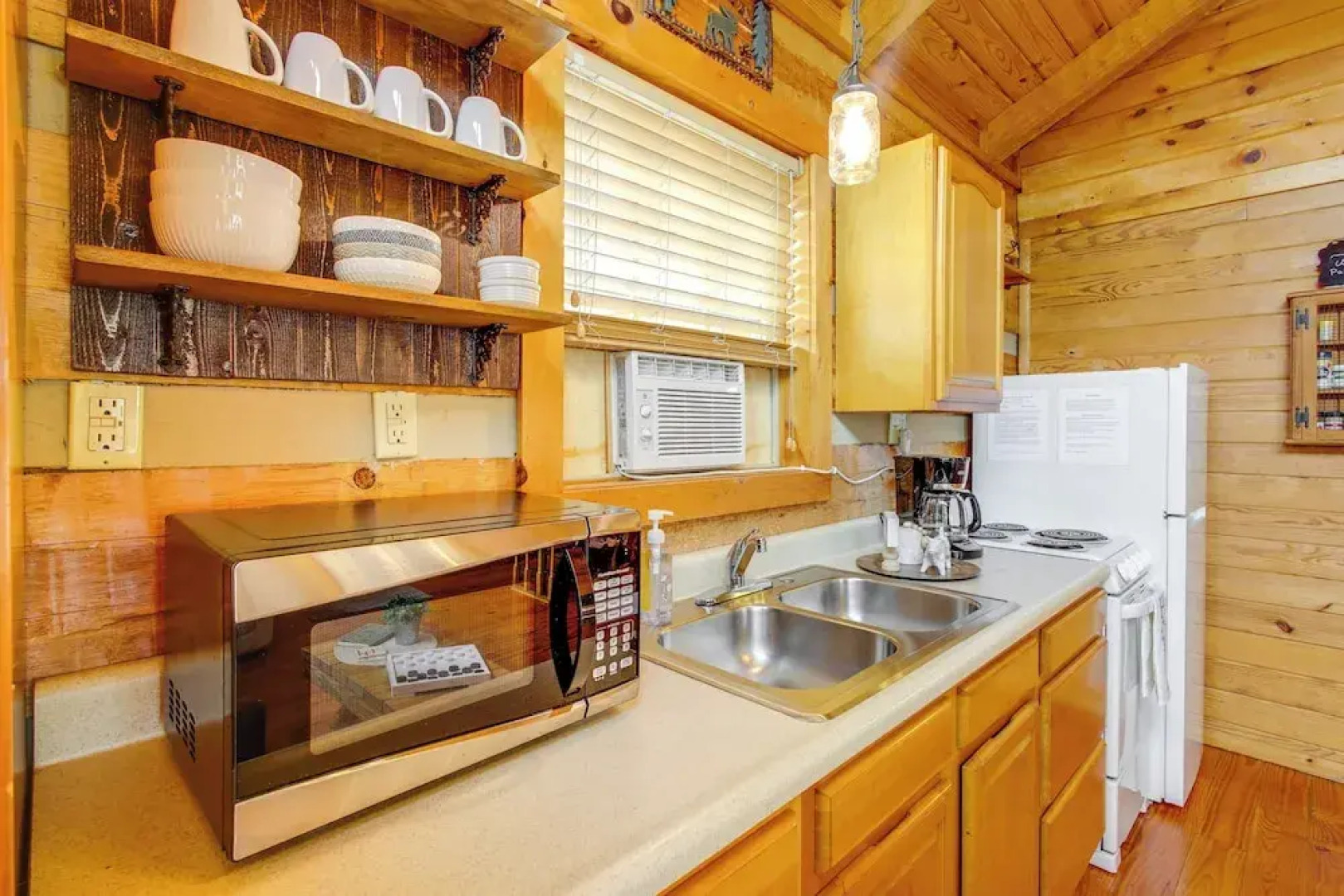 Rivers View - Cherokee Lake Cabin w/ Fire Pit!