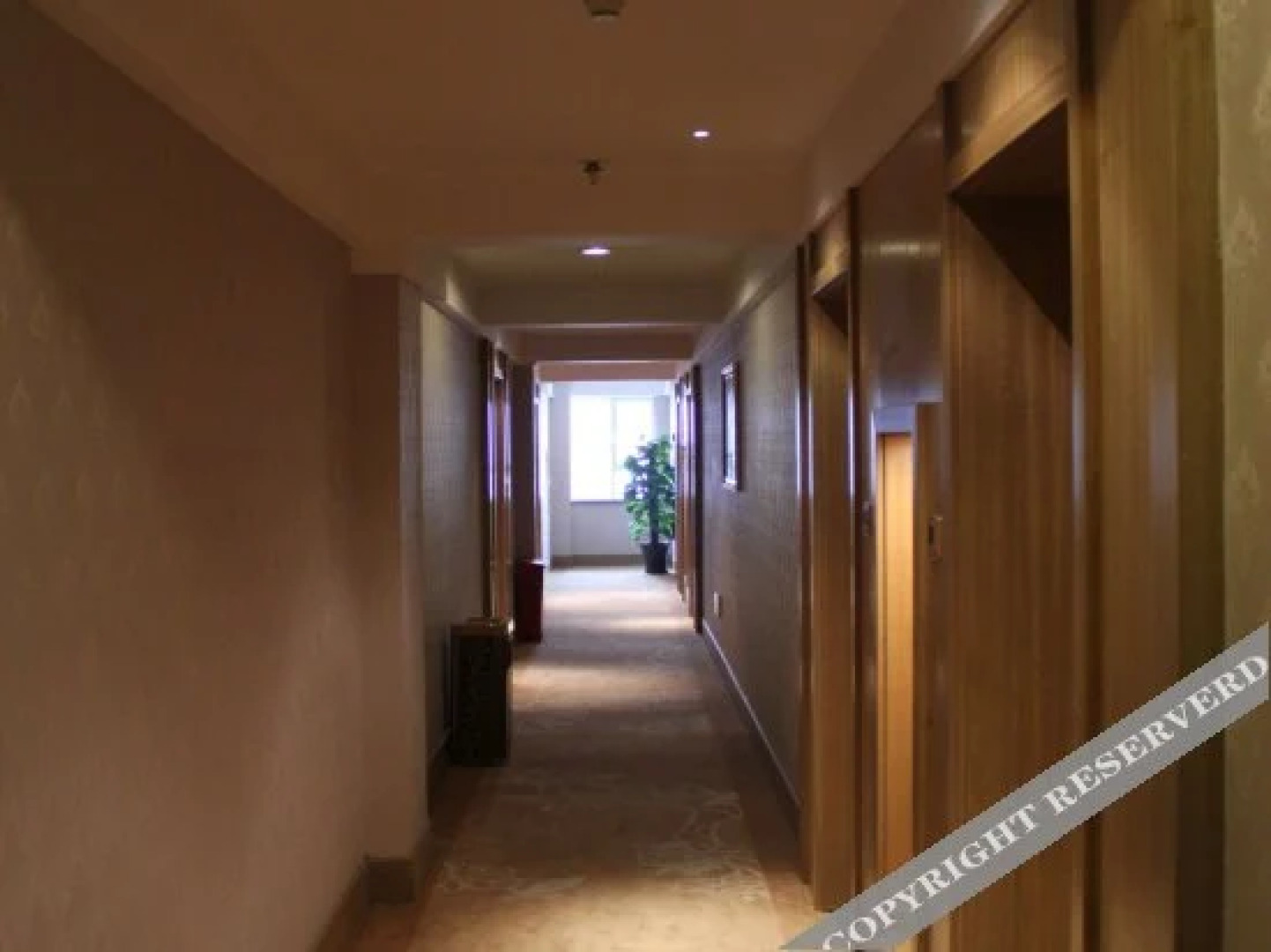 Universal House Haiyi Hotel