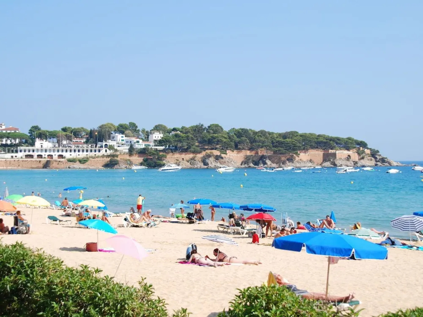 Beautiful, Authentic House With Large Patio and Swimming Pool, Near the Beach