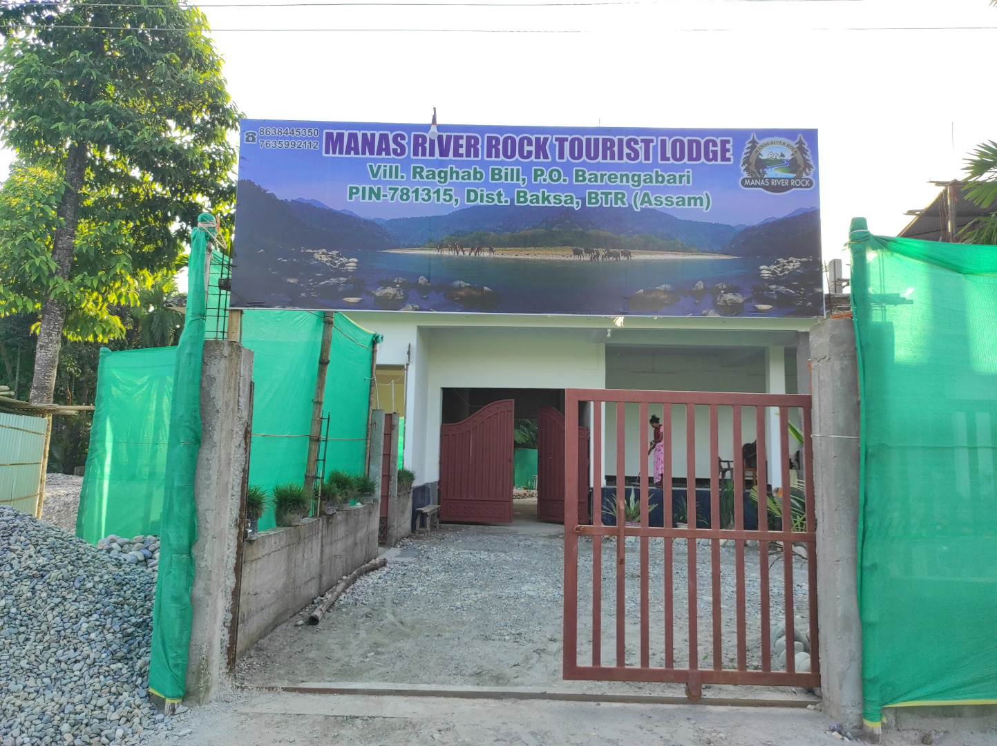 Homocation River Rock Tourist Lodge