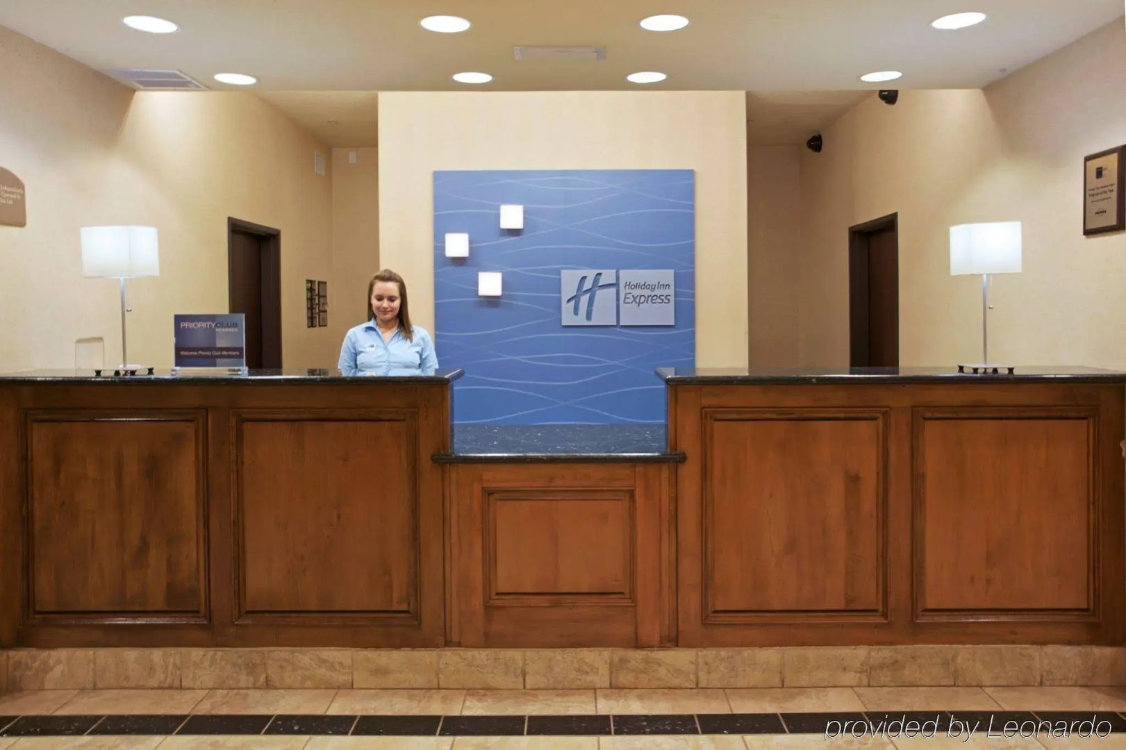 Holiday Inn Express Hotel & Suites Conroe I-45 North by IHG