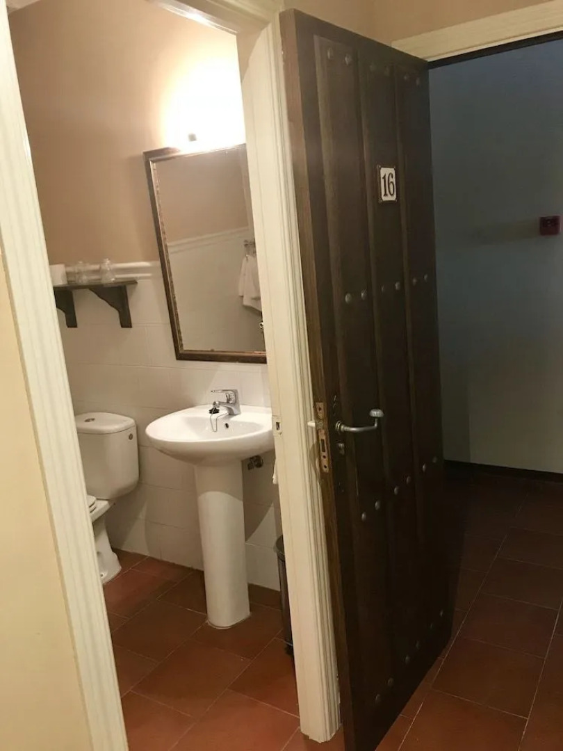 El Huesped del Sevillano