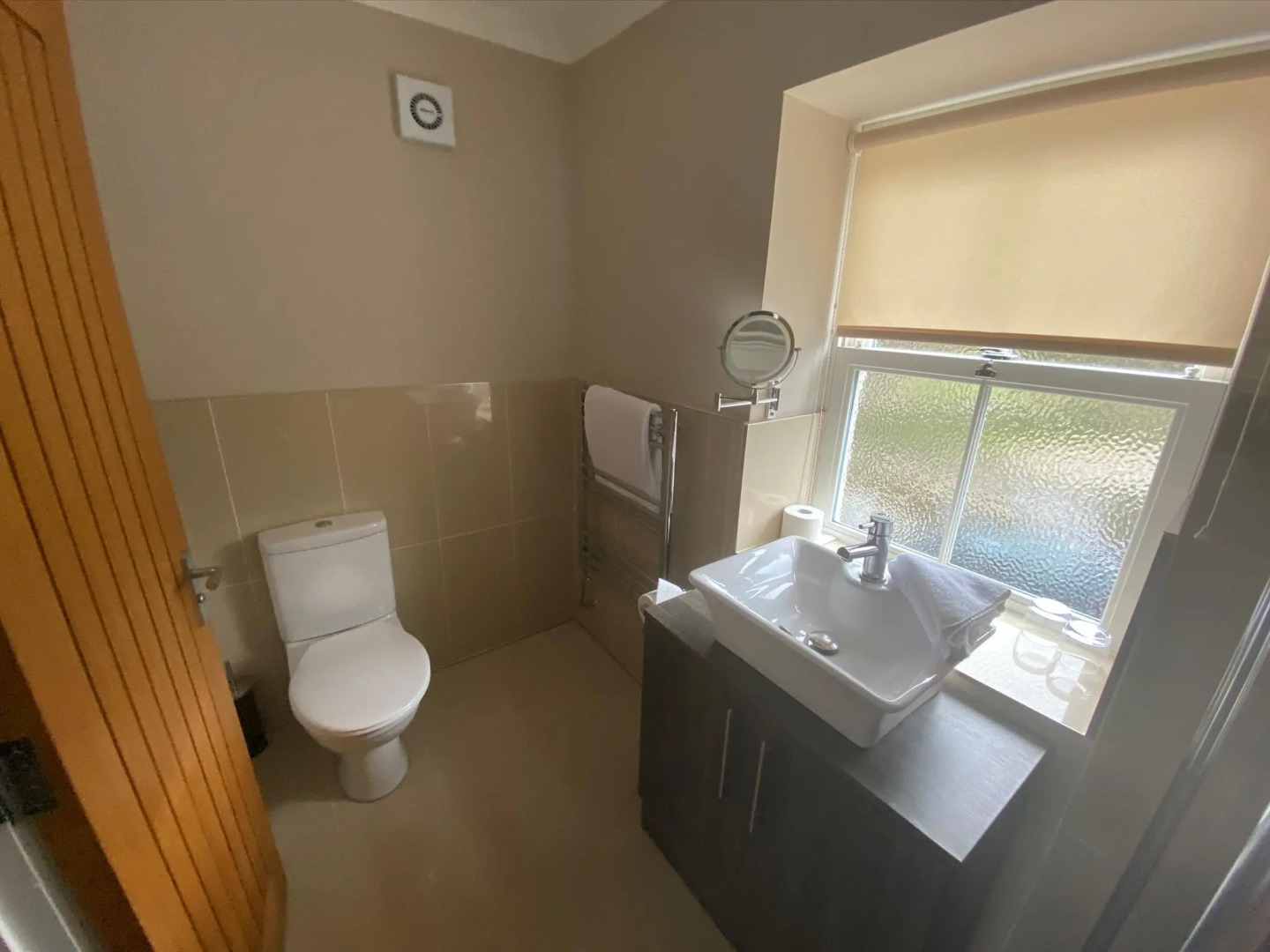 The Three Horseshoes Hotel