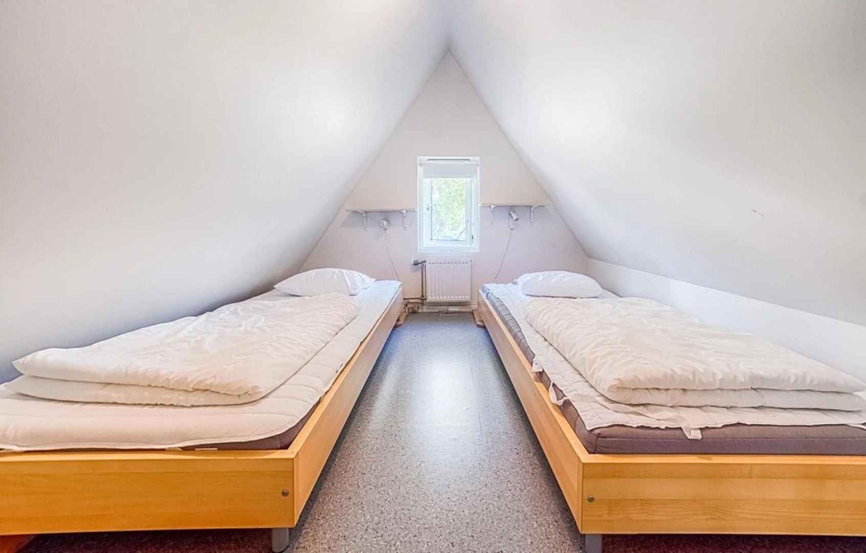 Stunning Home in Landskrona With 3 Bedrooms and Wifi