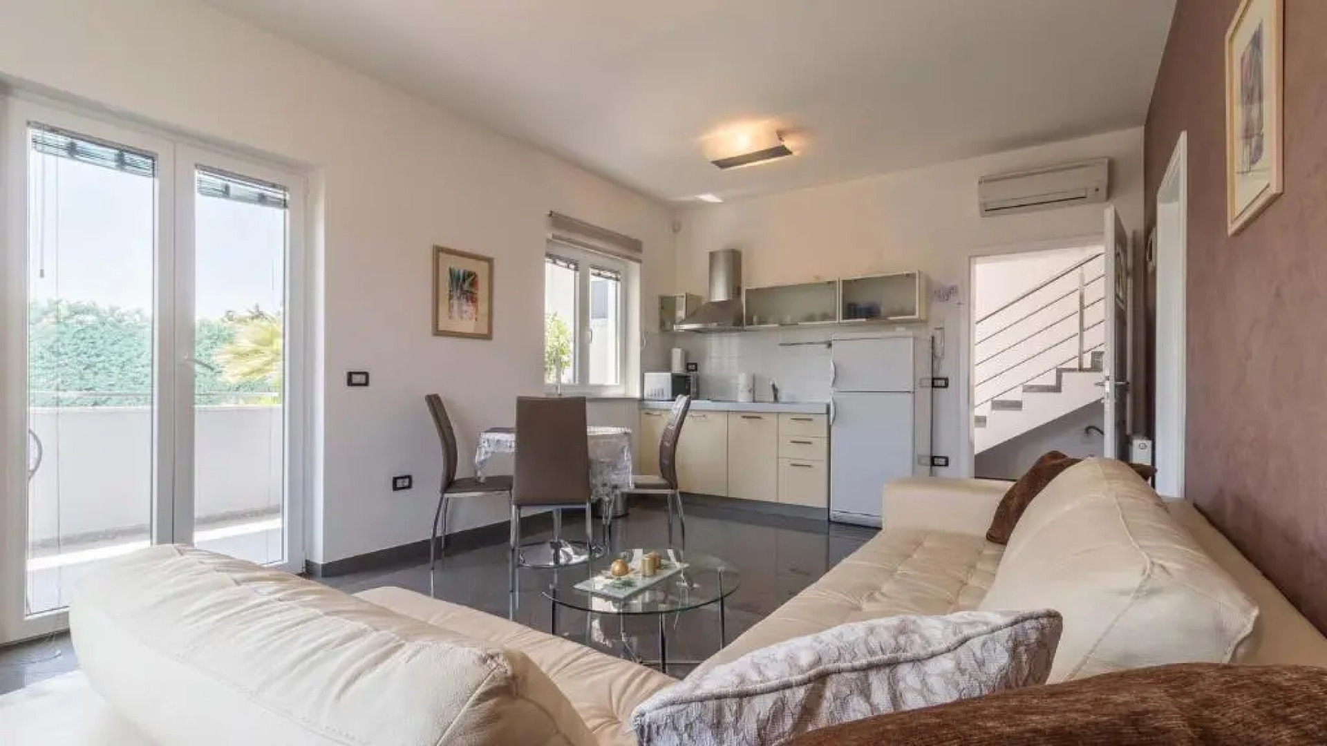 Luxury villa Nicol with pool and sea view 300m from the beach