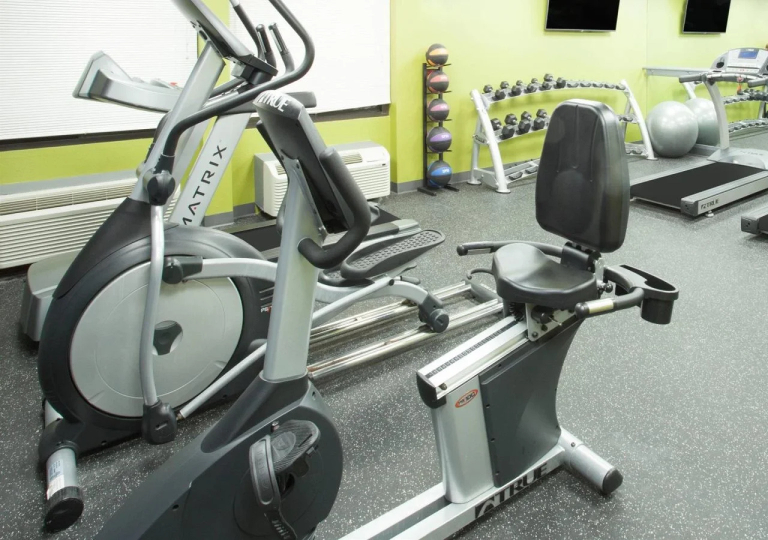 Ramada Plaza by Wyndham Chicago North Shore