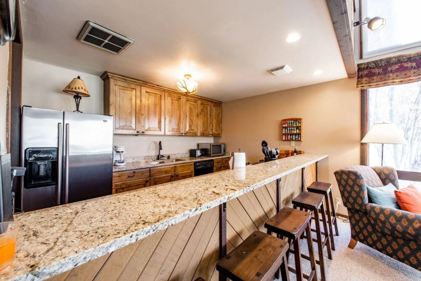 Three Kings Condo Near the Lifts by RedAwning