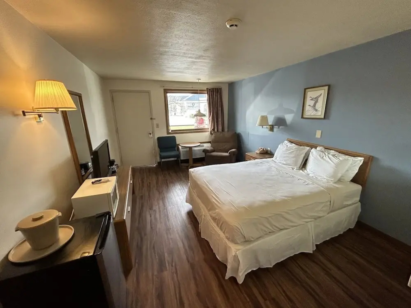 Valley Inn and Suites