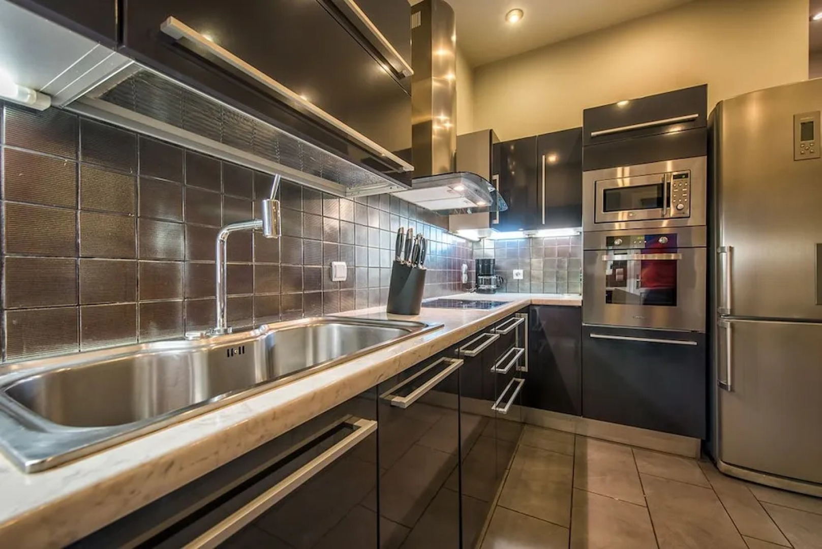 Astarte Villas - Muthee Villa