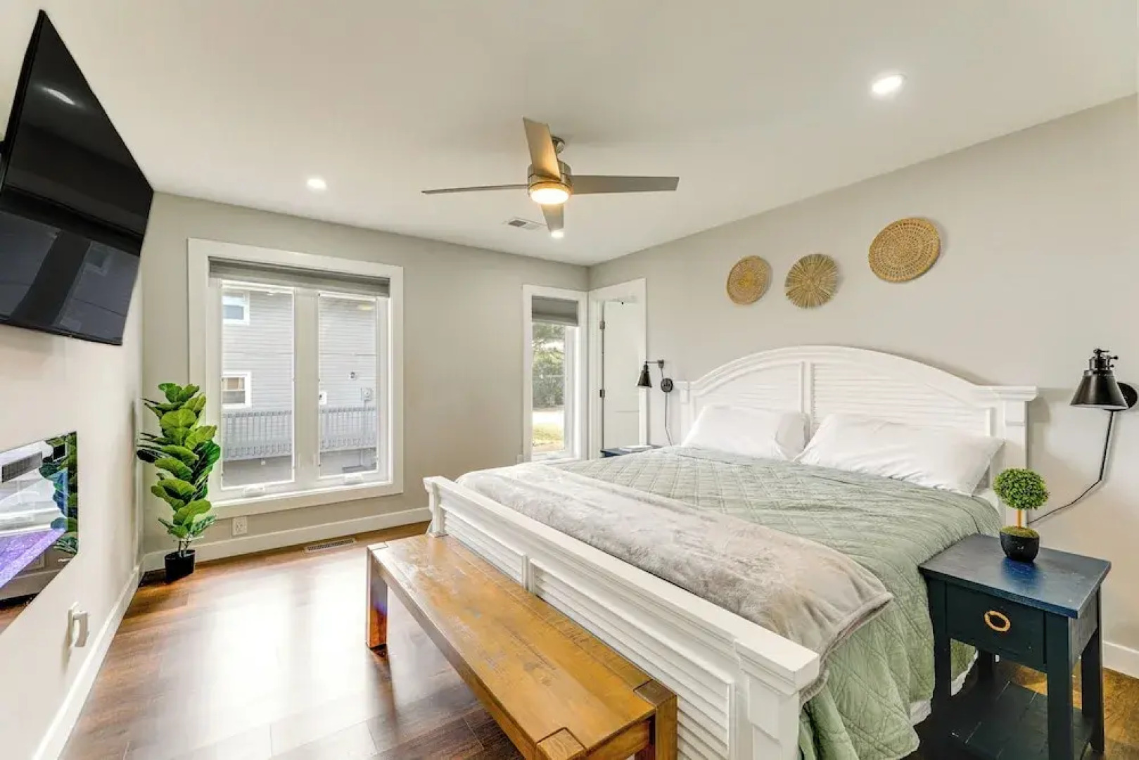 Waterfront Home w/ Views, Hot Tub in Ocean Pines!