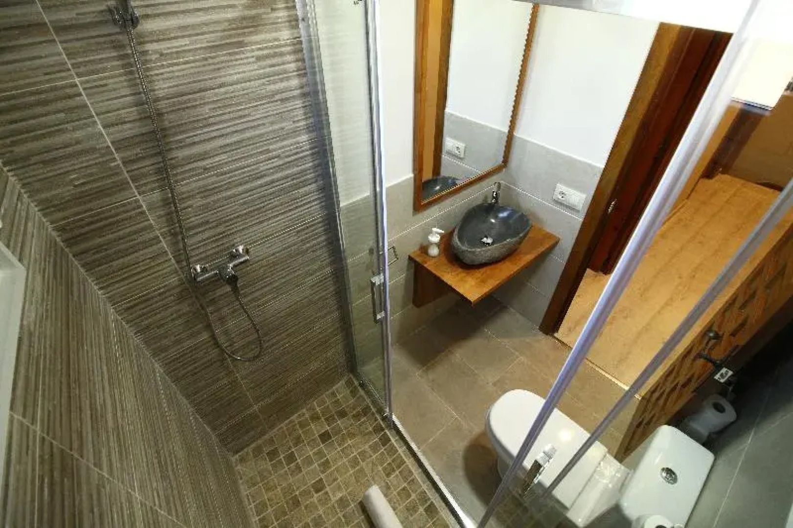 Snö Apartamentos Mont Romies Plaza