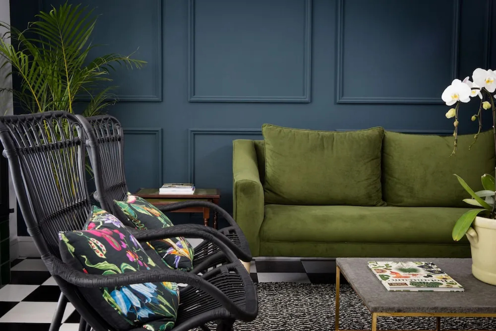 Twice Central Guesthouse