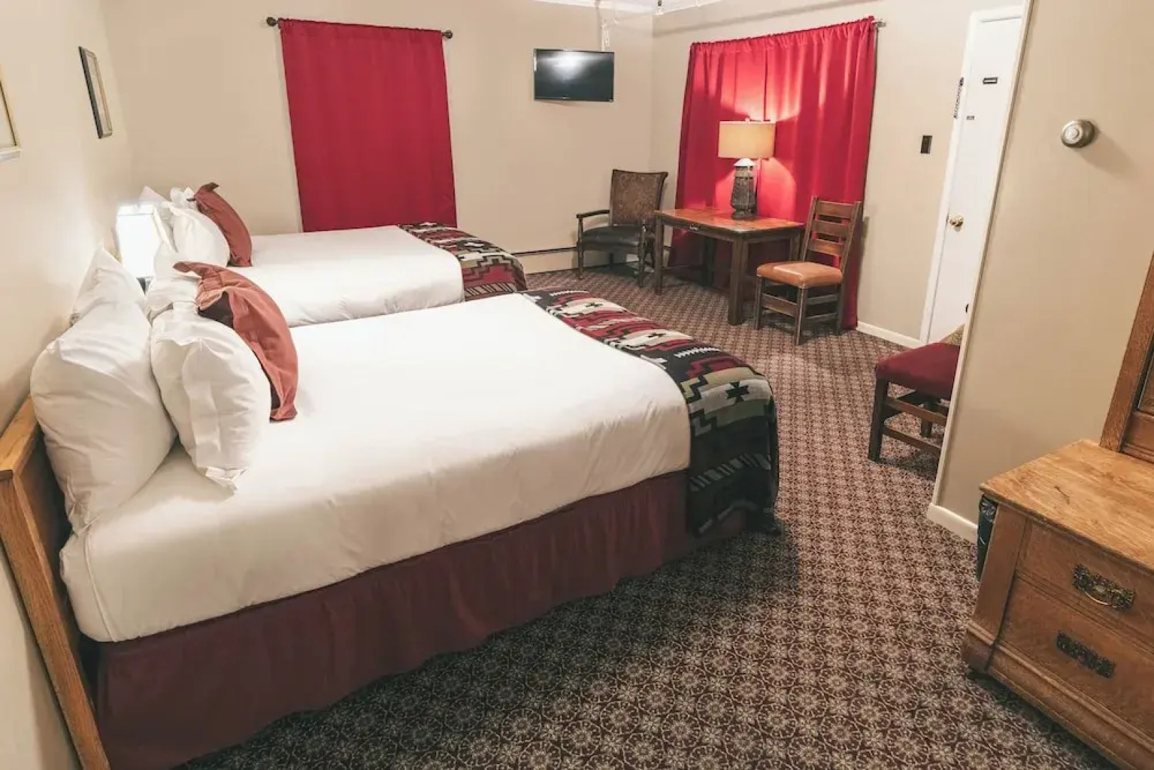 The Historic Redstone Inn