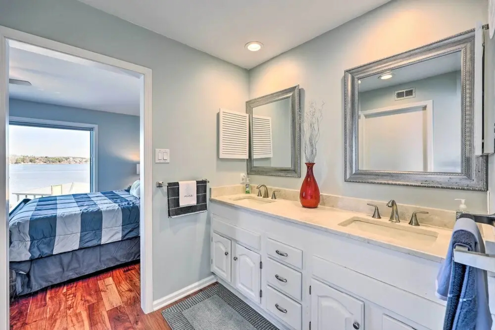 Waterfront Hot Springs Condo: Pool, Hot Tub Access