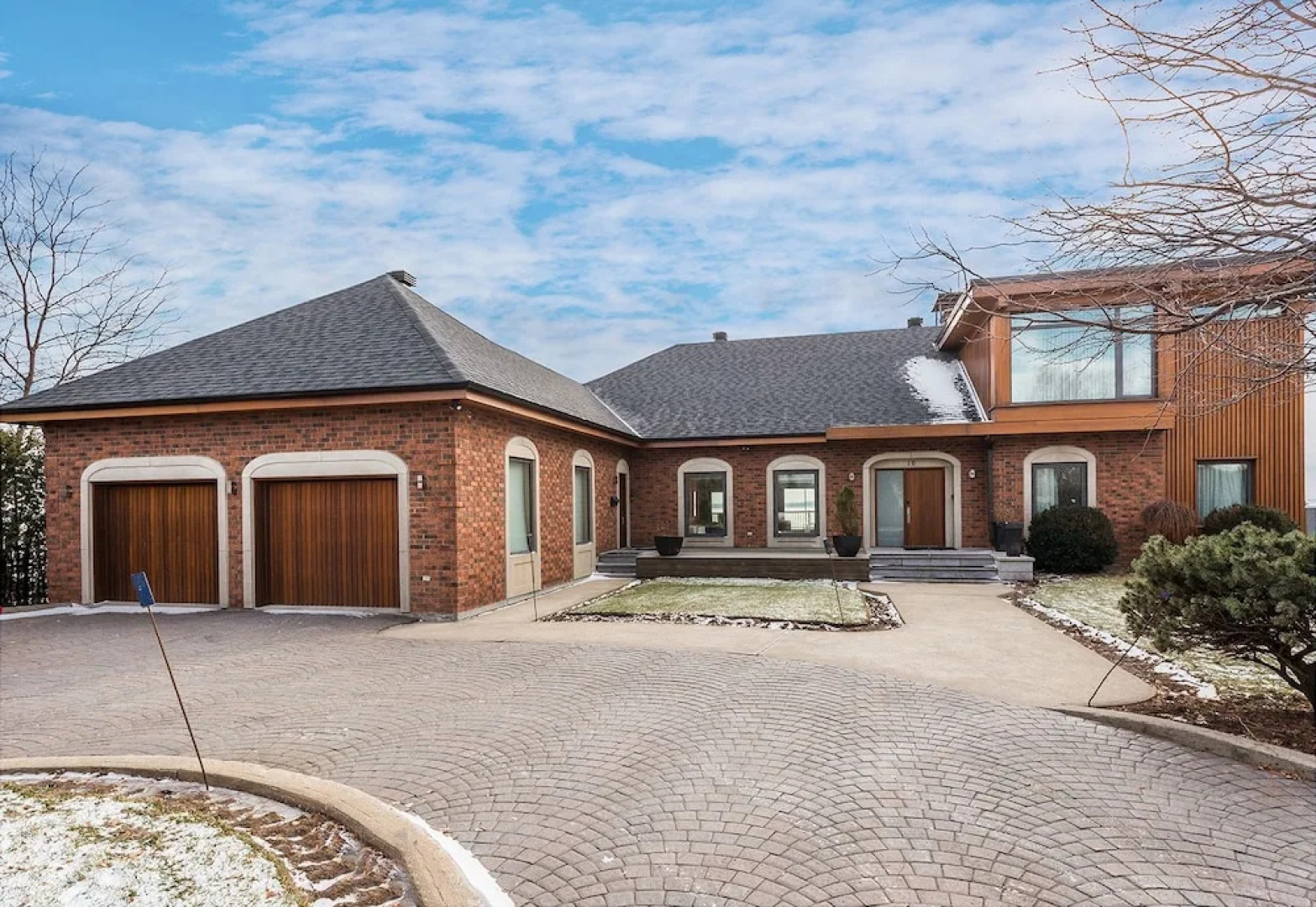 Modern Luxury Furnished, Surrounding St-Lawrence River View, Tranquil