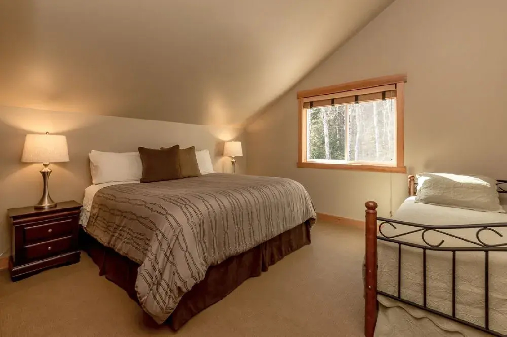Roslyn Hideaway