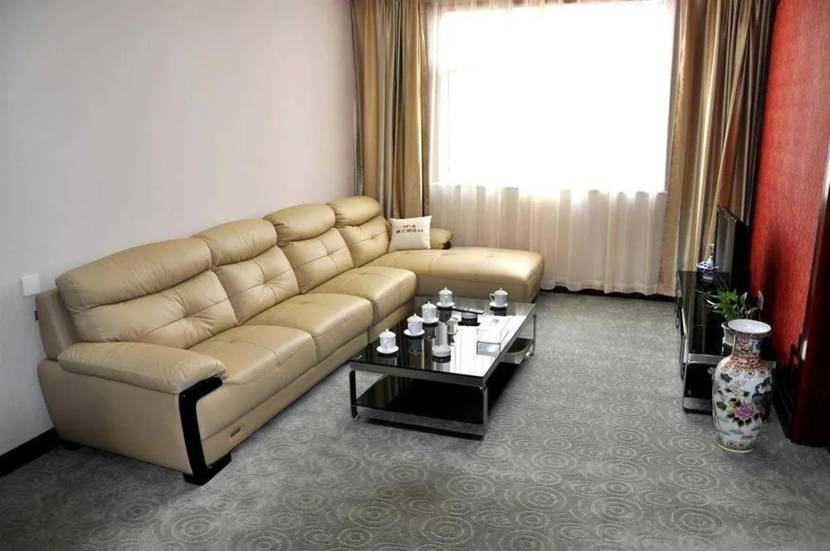 Guo Tie Hotel - Qufu