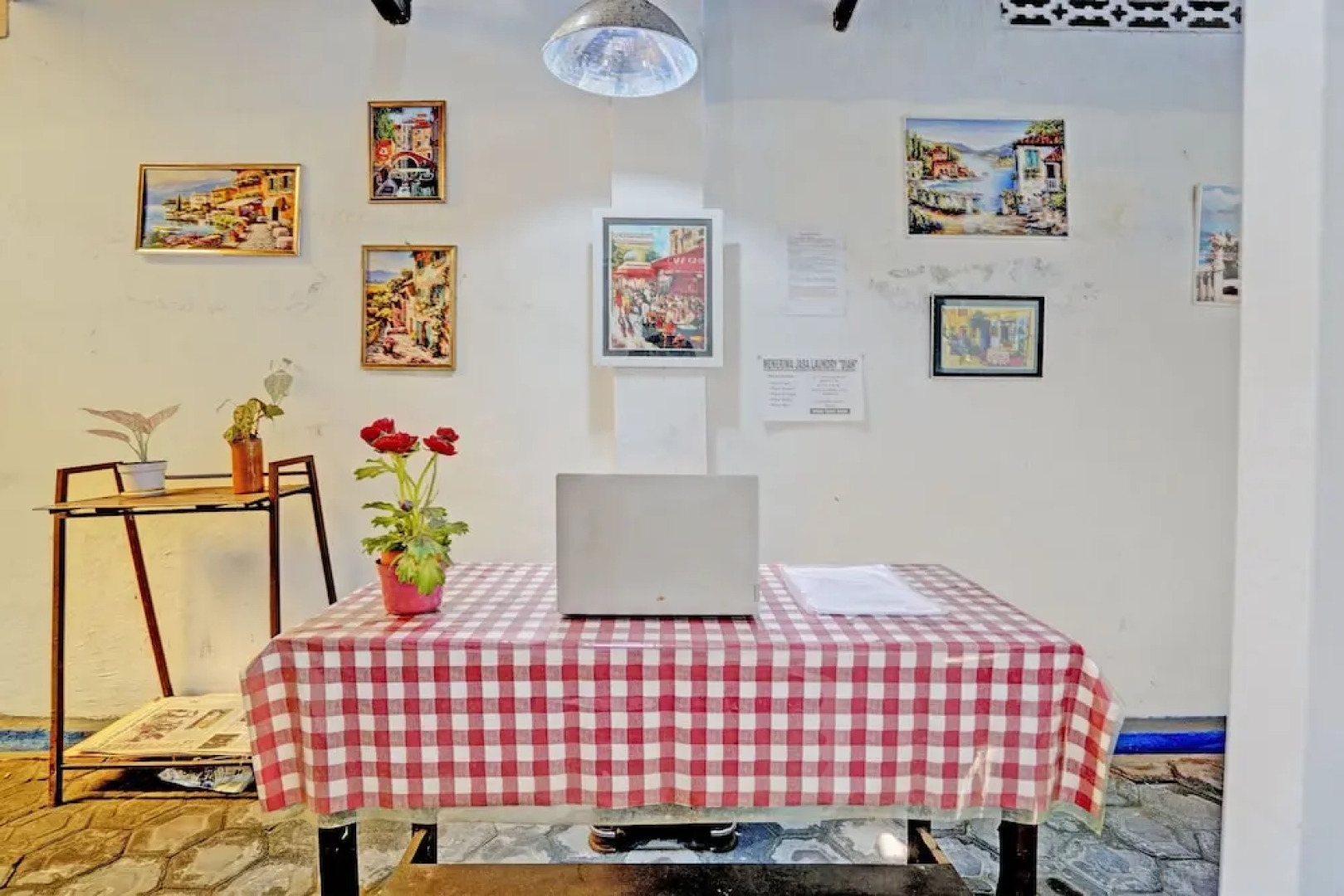 OYO Life 92921 Omaya Kost Syariah