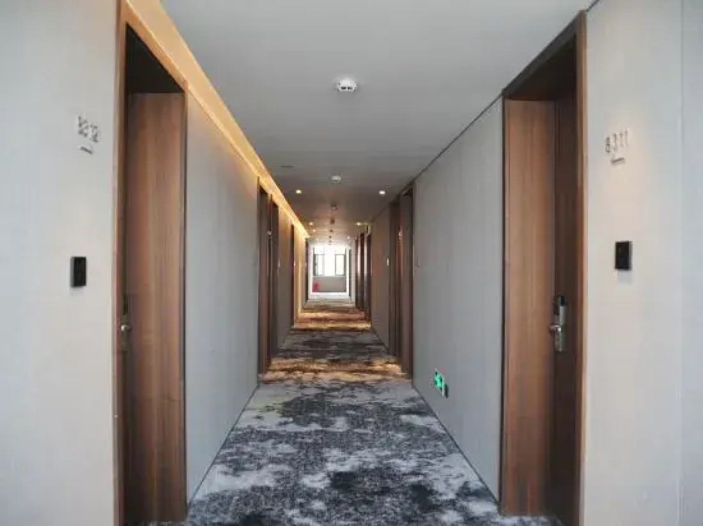 Ala Shankou Yunfi International Hotel Limit