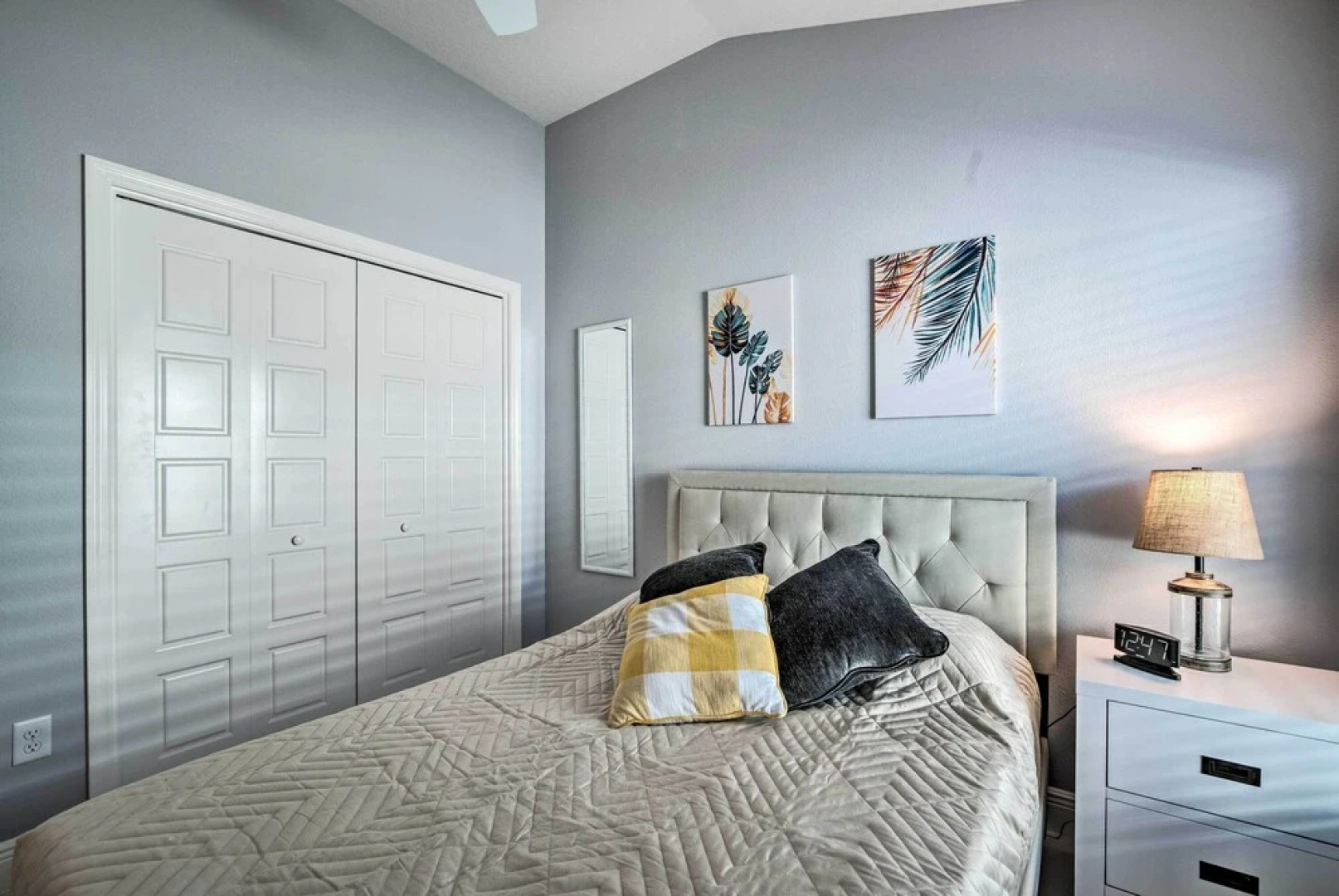 Sunlit Escape in The Villages w/ Screened Porch!
