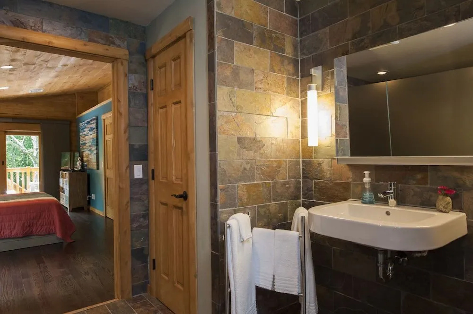 Chatfield Hollow Inn