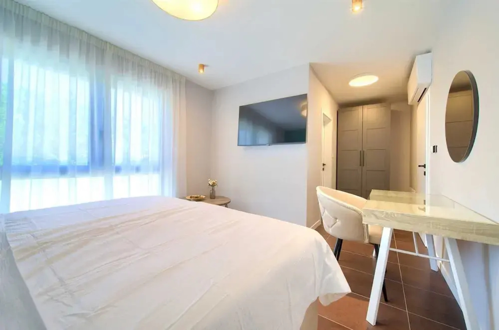 Villa Astrum With Heated Pool Jacuzzi and Sauna