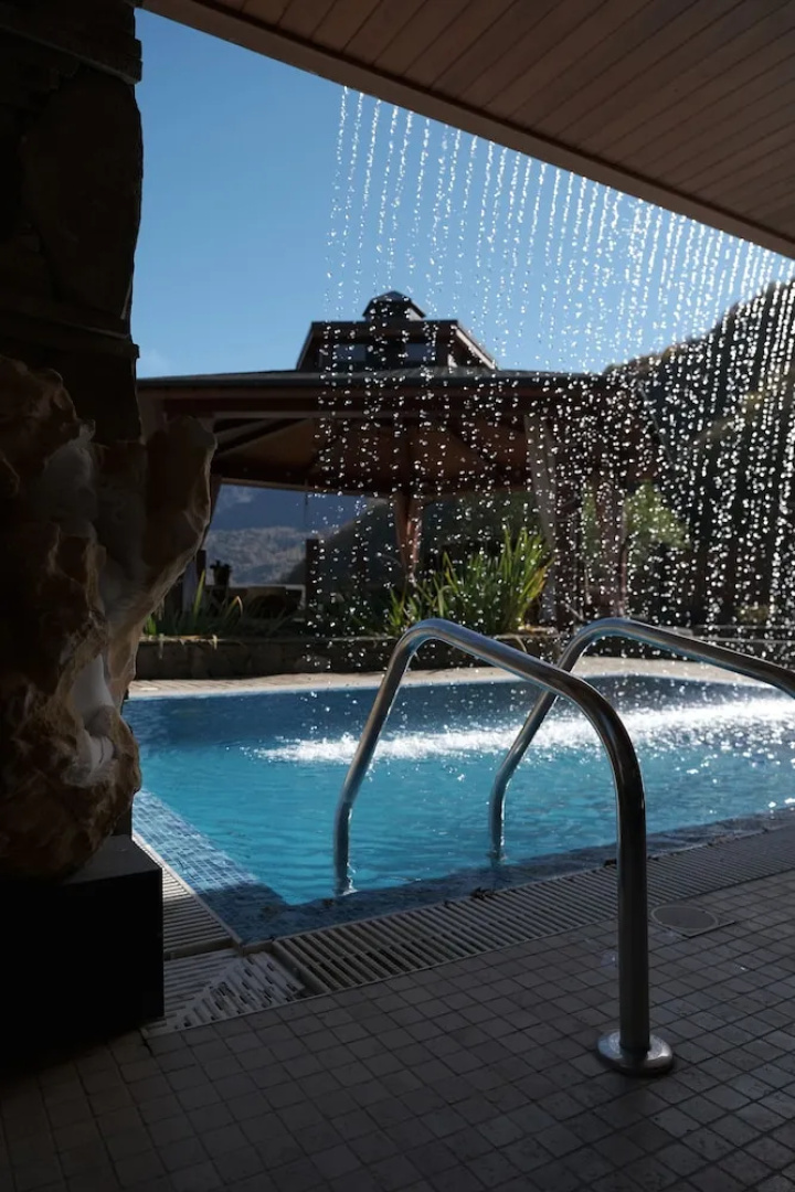 Red Rock Hotel