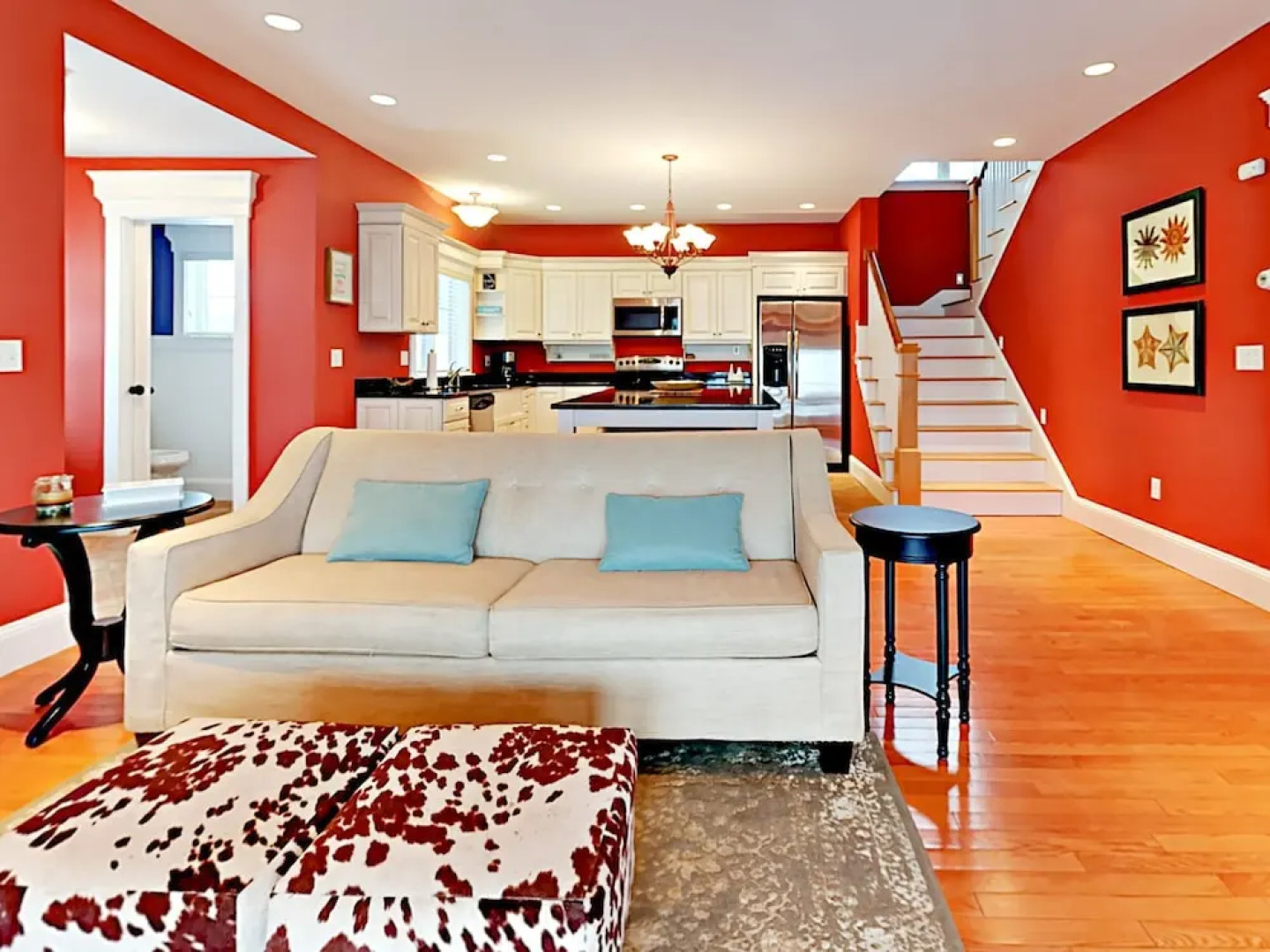 Hilltop Harbor Cottage 3 Bedrooms 2.5 Bathrooms Cottage