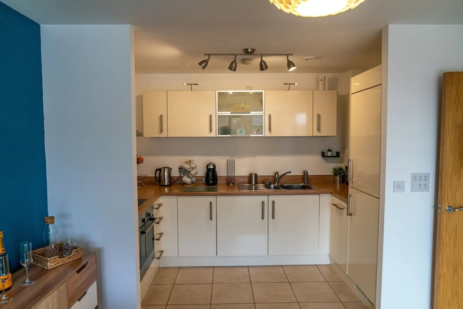 Rueben Suite By EAA Homes